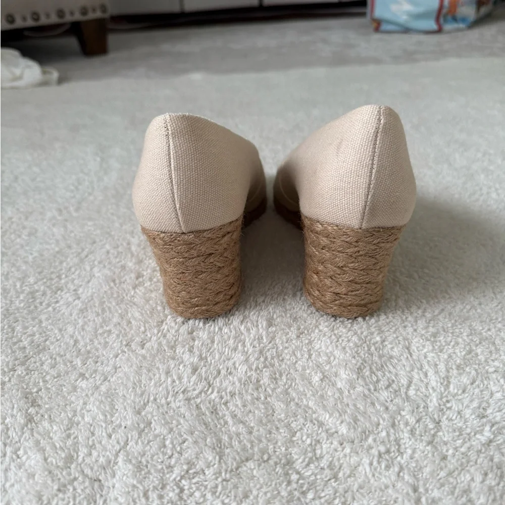 Adrienne Vittadini beige size 7 espadrille shoes - Picture 6 of 9